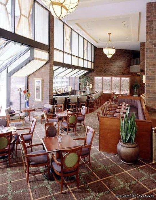 מלון Hilton Boston דדהאם מסעדה תמונה